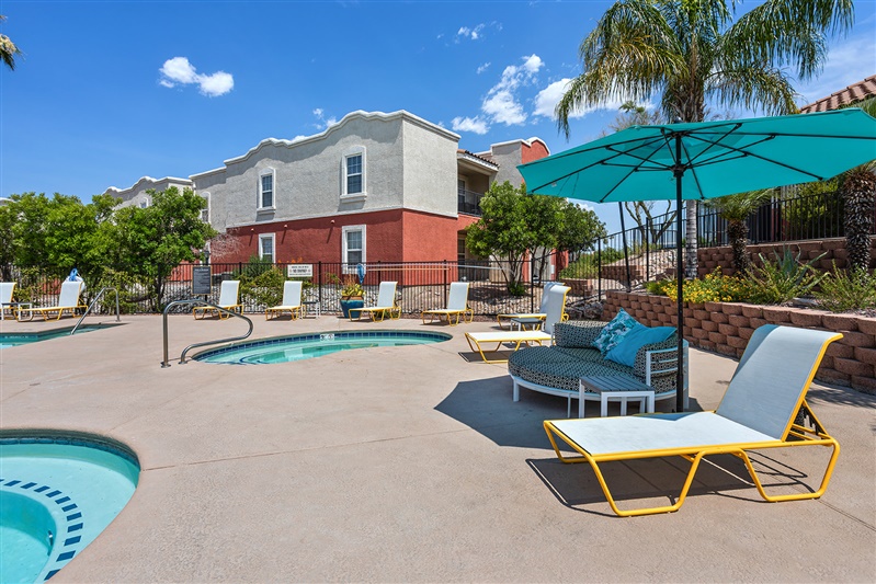 University Villa at Ironwood The Multifamily Advisory Group at